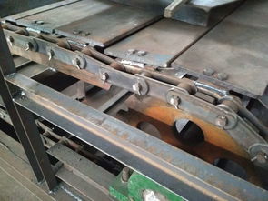鏈板輸送機(jī)配件價(jià)格解析 加厚不銹鋼鏈板運(yùn)輸機(jī)的選購與維護(hù)指南